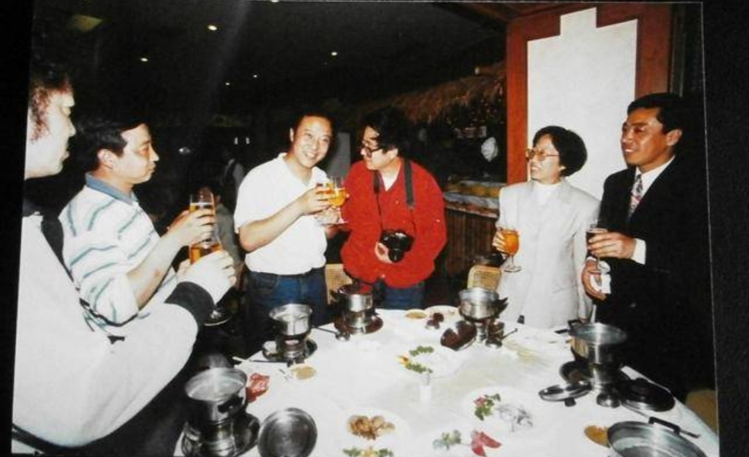 69岁牛群近照曝光回归老本行,71岁的牛群完整视频