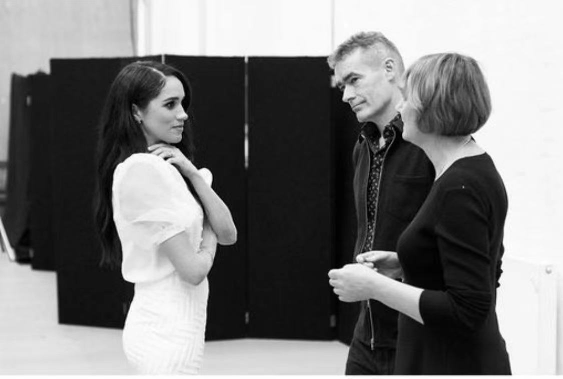 梅根嫁入王室前被卡米拉百般刁难,梅根抢卡米拉风头