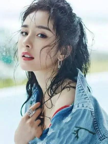 “空气刘海”退位了，今年流行这4种刘海，关晓彤、昆凌都上头了