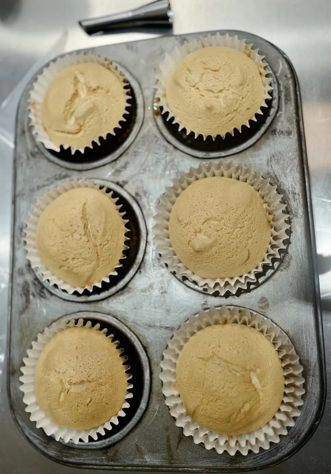 万人定闹钟早起云约早饭，为了去世界各地摆摊卖小吃做准备