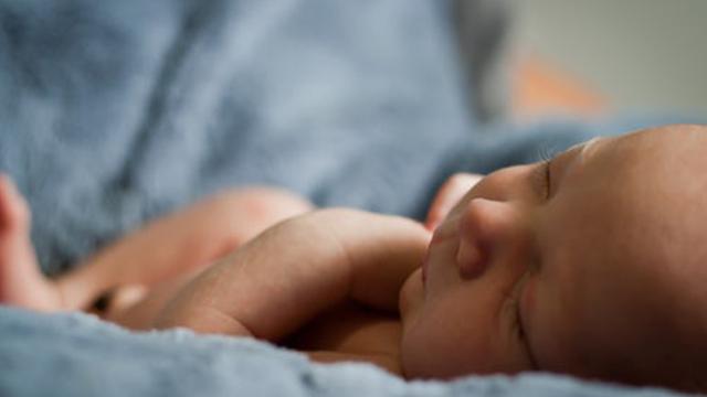 宝宝闹觉怎么办教你几招轻松应对,宝宝闹觉的原因及解决办法