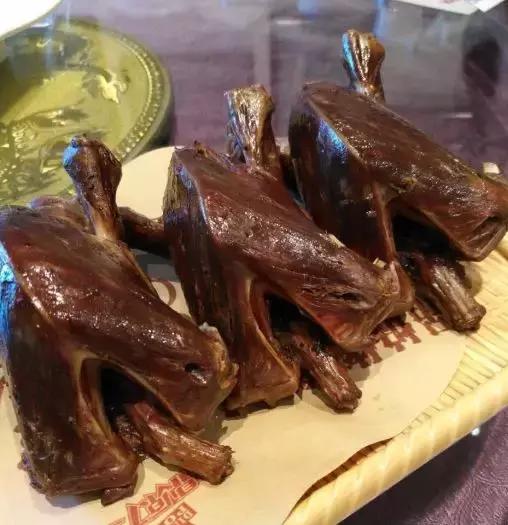 烧烤也能红遍金钻广场一条街,长春烧烤最有特色的烧烤店