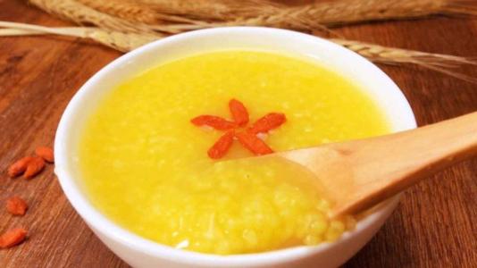 煮小米粥切记三放一不放,煮小米粥记住四放一不放