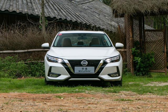 卡罗拉朗逸宝来轩逸雷凌怎么选,卡罗拉和轩逸朗逸哪个好些呢