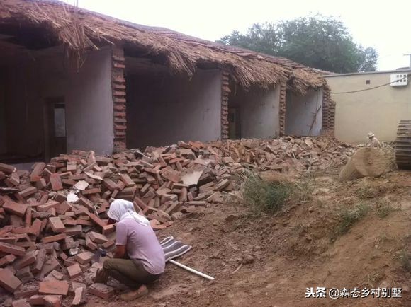 北方农村建房全过程，三层占地150平米，花了50万