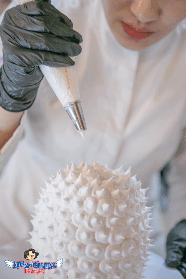 1500个忠粉入坑4年，终于等到实体店！每款蛋糕都让人忘记卡路里