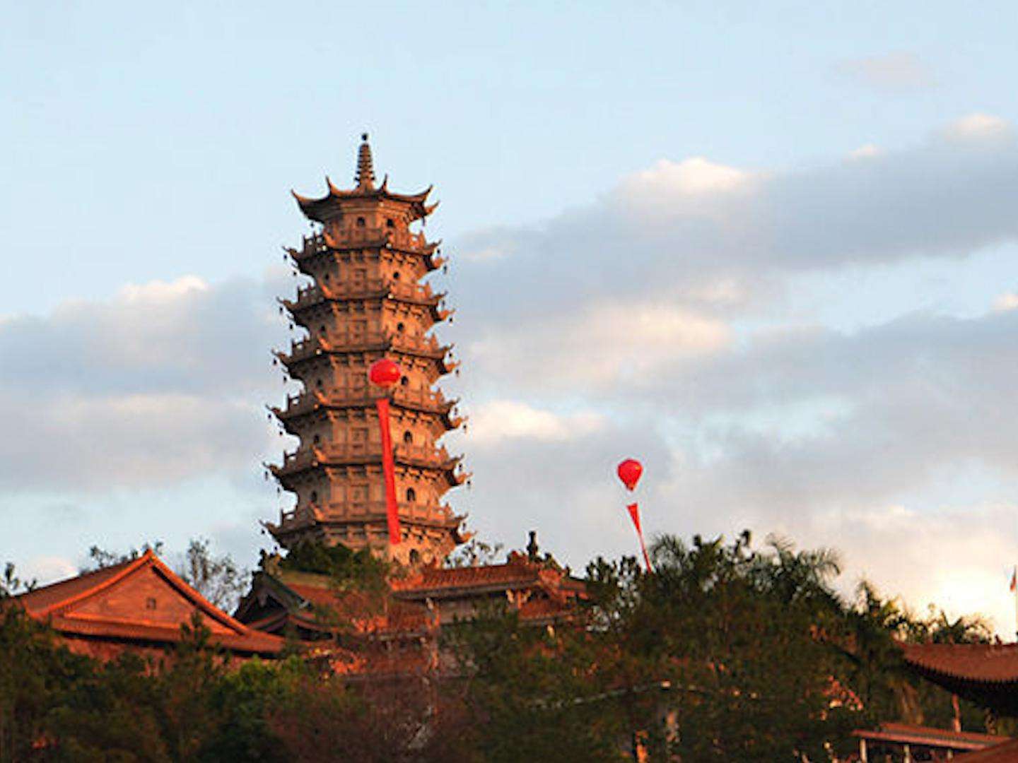 广东四会奇石河生态温泉景区,广东肇庆七星岩景区旅游攻略