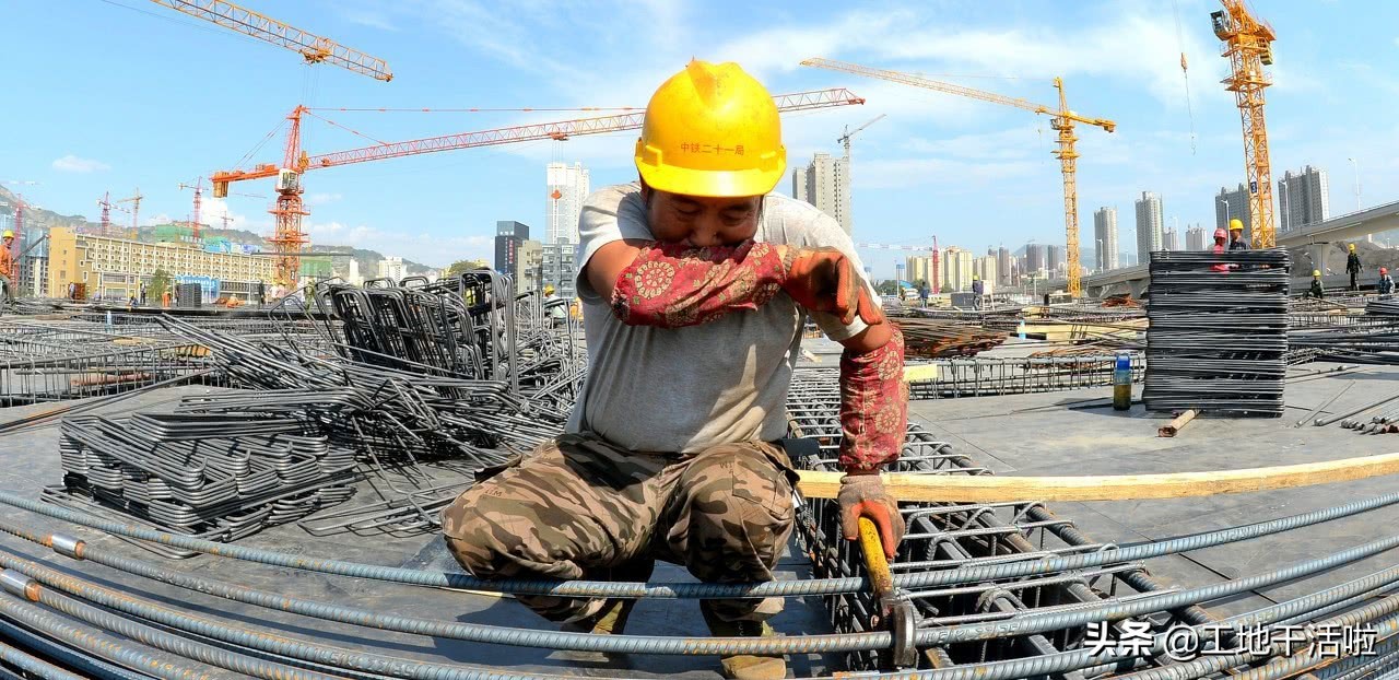 建筑工地防暑降温避开酷暑时间段,工地高温防暑宣传知识
