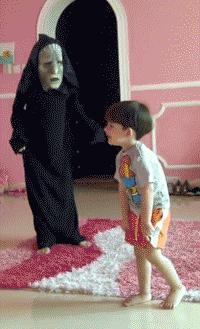 搞笑GIF段子：.我的小萝莉呢？你还我的小萝莉