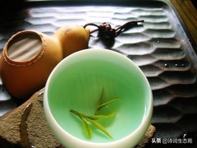 qq个性签名简短有深意的诗句,难懂又有深意的个性签名诗句女生