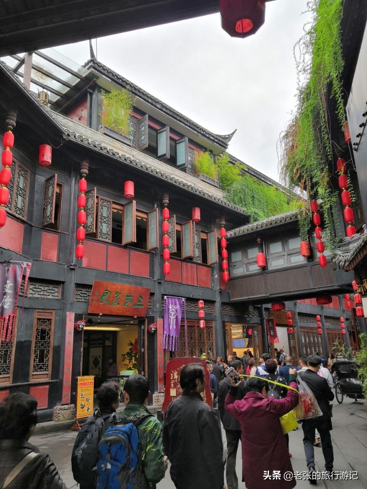 感觉重庆话比成都话好听,重庆与成都差距为什么这么大