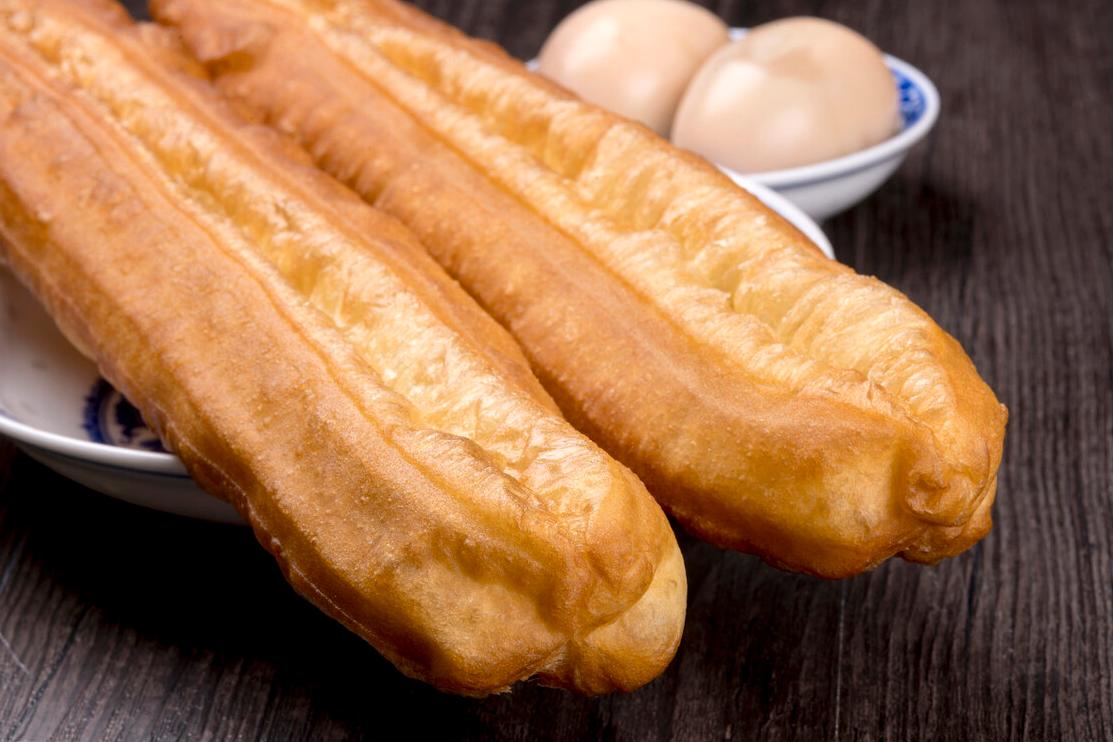 生熟共存、软硬兼“吃”，速冻油条品类打新牌