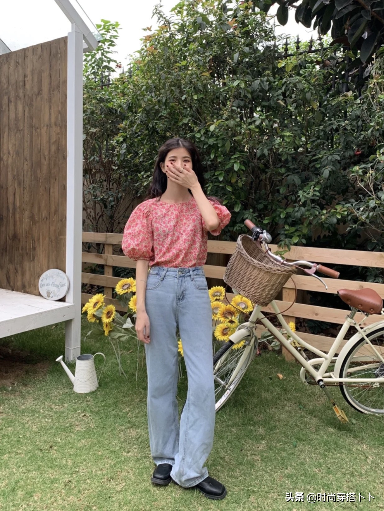 夏天手臂粗穿什么袖型好看,手臂太粗不敢穿短袖