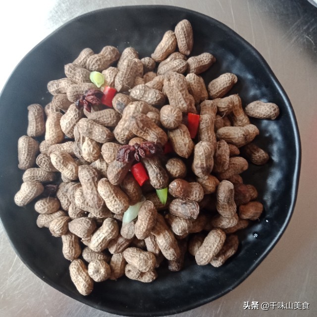 水煮花生不变色的方法,水煮花生怎么不起沫