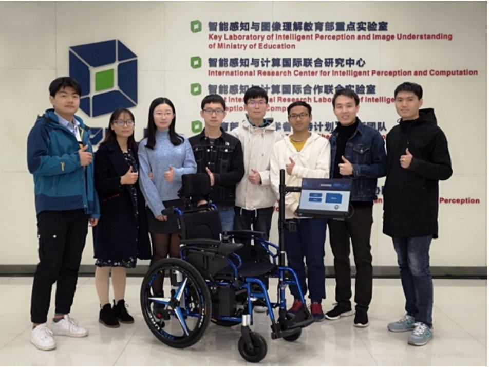 星火九秩,铸魂育人