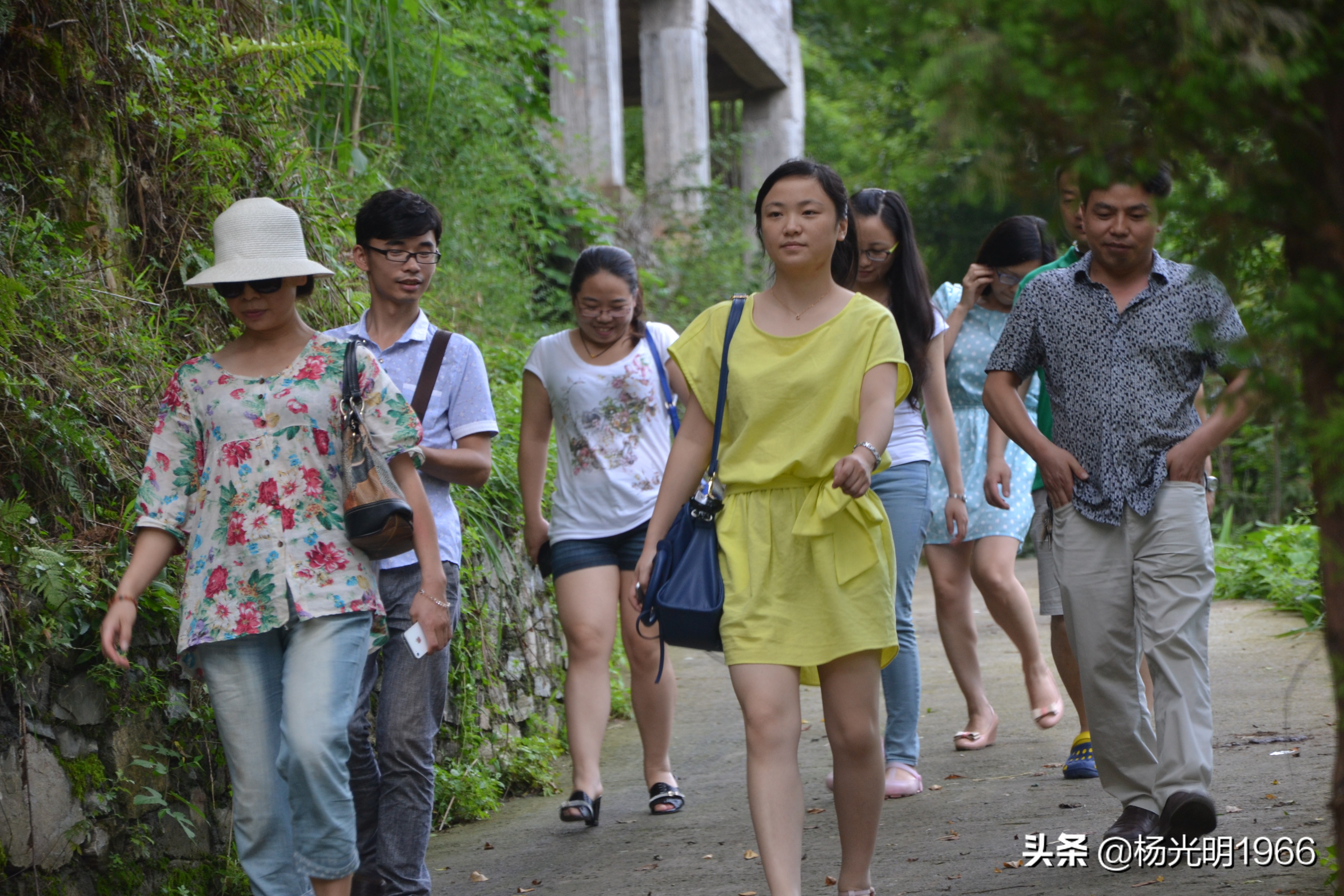 爱在苗乡剪辑版,爱在苗乡女声完整版