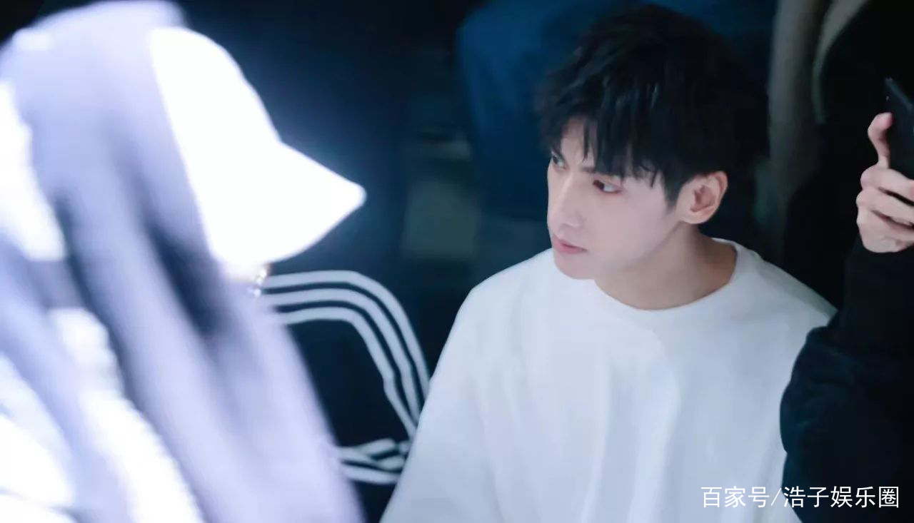 少年郎罗云熙白衣飘飘,白衣少年罗云熙任嘉伦