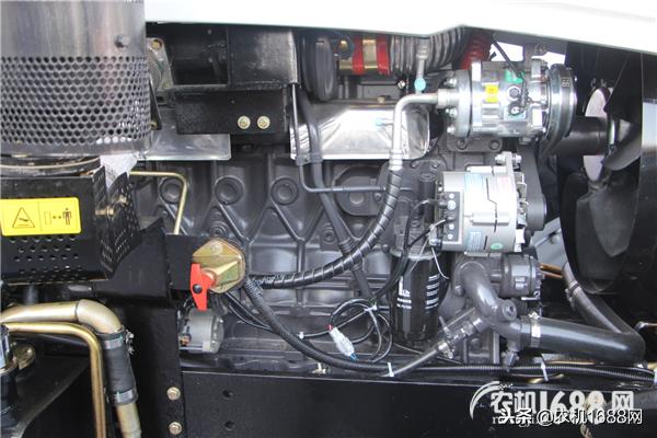 2021款悍沃2304拖拉机图片,悍沃2304拖拉机说明书