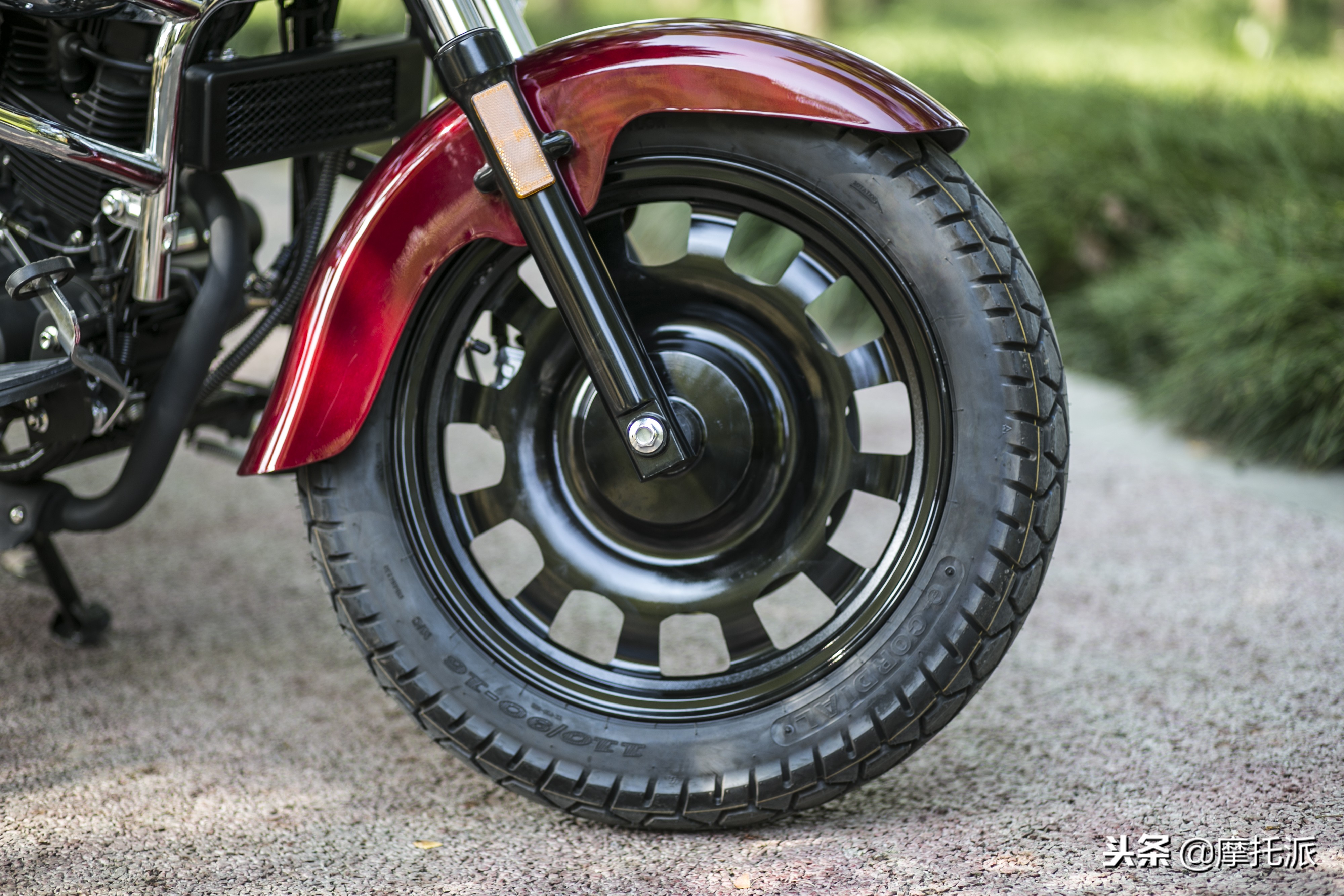 凯威极光200摩托车,钱江凯威荣光202和极光200的区别