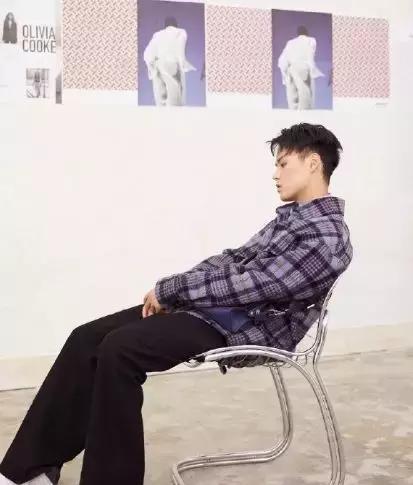 蔡徐坤哥哥衣服品牌是什么,蔡徐坤的服装品牌叫啥