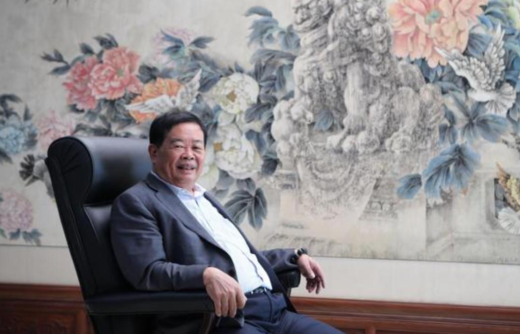 曹德旺被董明珠嘲讽没装格力空调,曹德旺说董明珠不容易