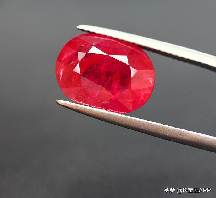 让人又爱又恨！“奶体”宝石究竟是好还是坏？