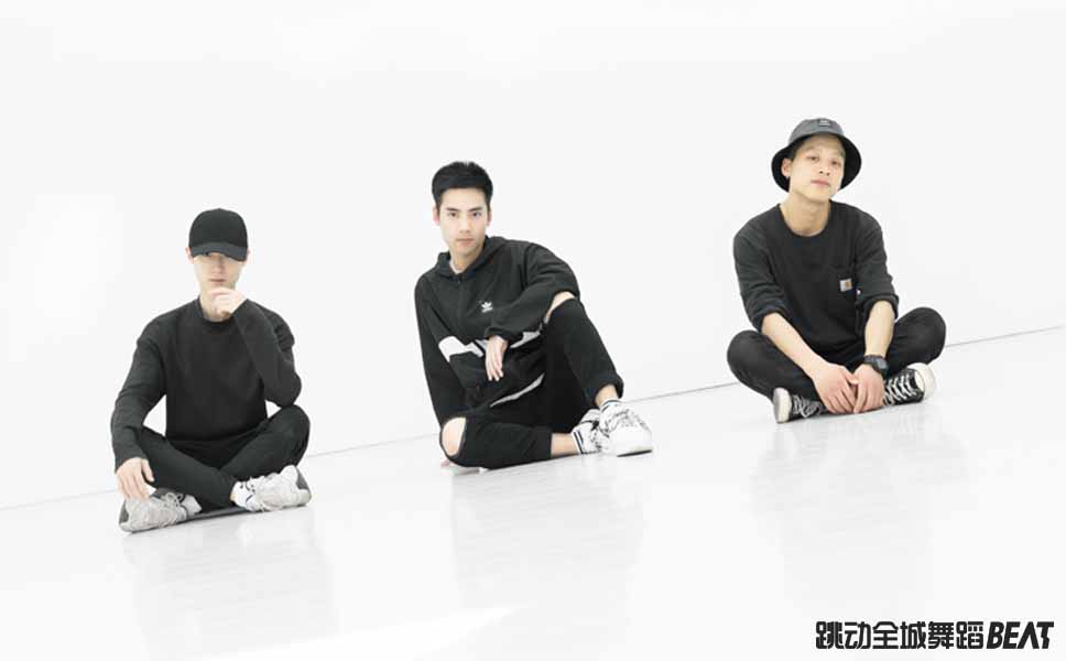 如何在家快速自学街舞,自学街舞入门零基础