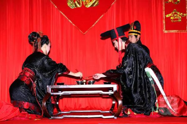 周制婚礼服饰介绍,周制婚礼的特点