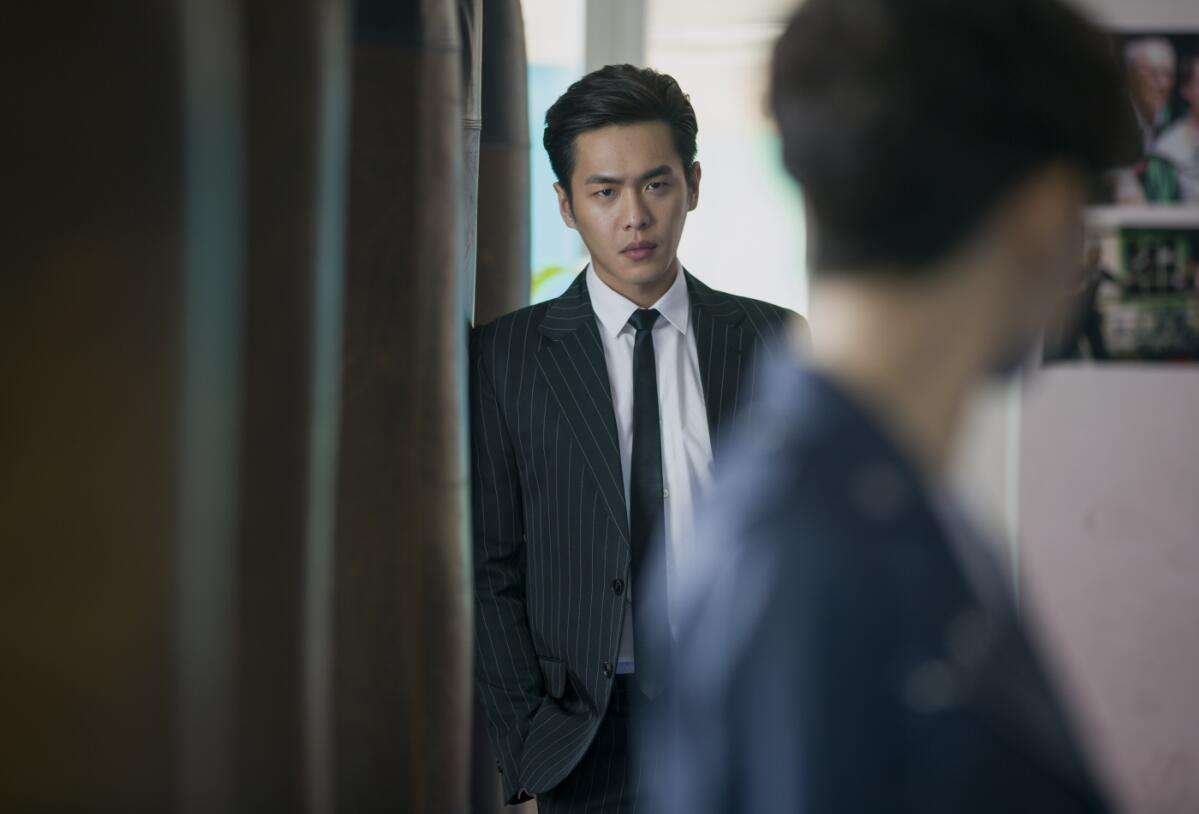 李现白敬亭蔡徐坤张若昀,李现张若昀演的法医秦明