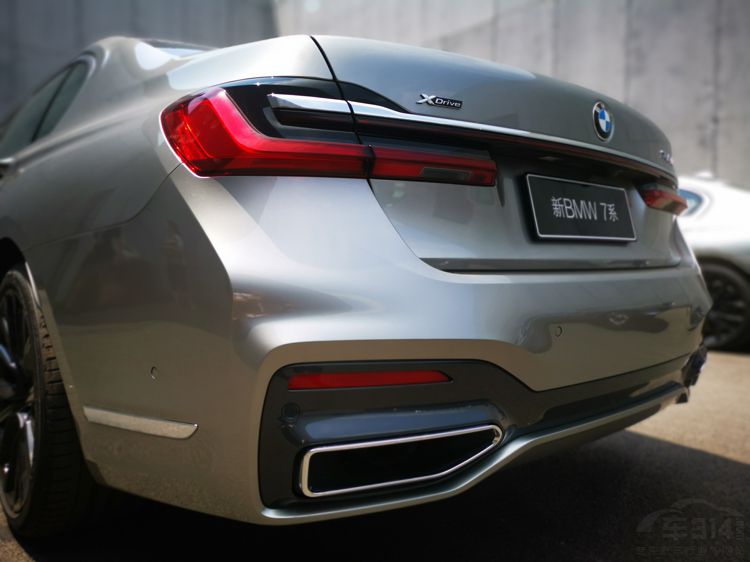 奔驰s级试驾难走的路,奔驰s级最恐怖的一款车