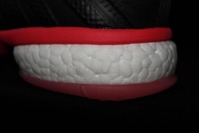 阿迪达斯WuchtboostP8.1球鞋测评