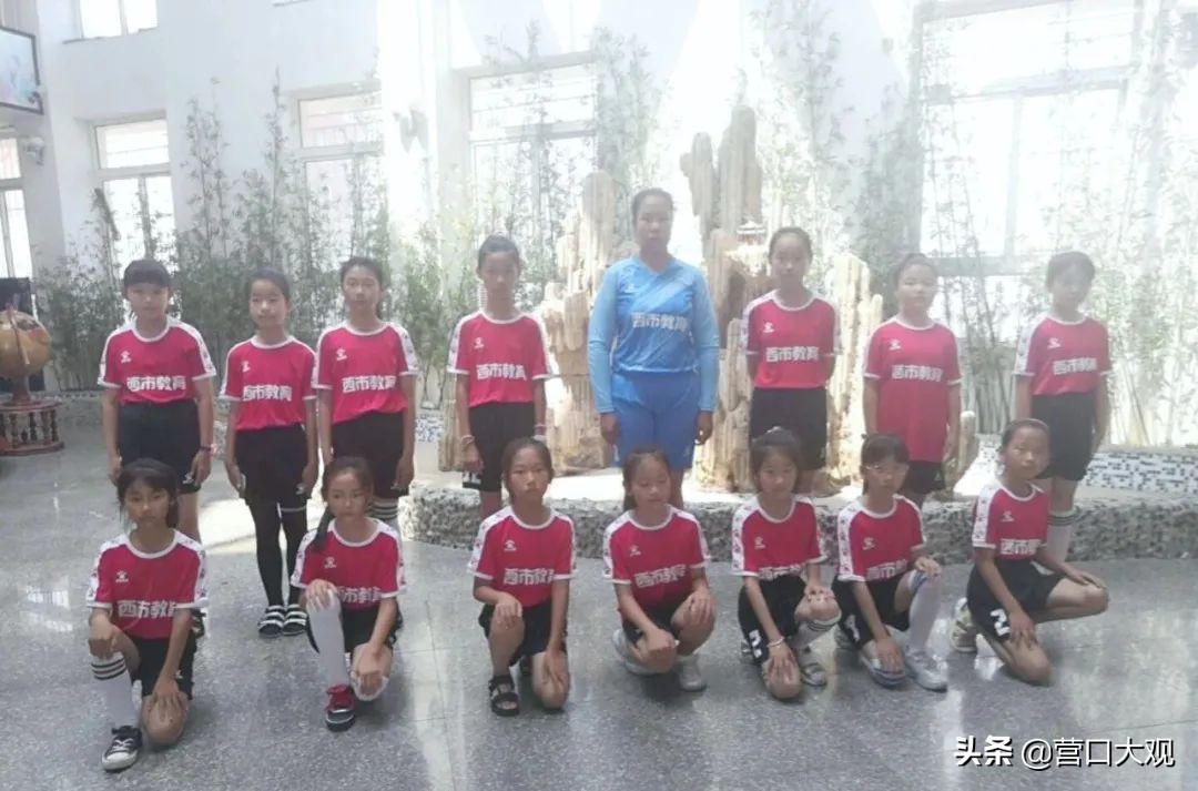 校园足球联赛西乌小学生,小学校园足球联赛夺冠信息报道