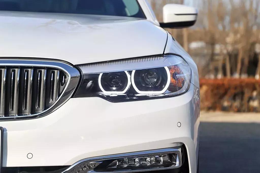 乘坐体验舒适的车,试驾全新宝马5系视频