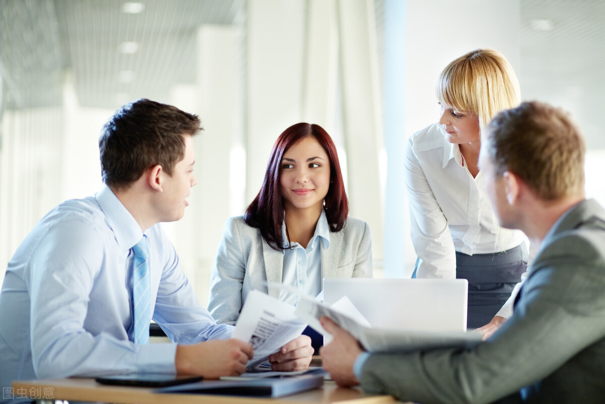 如何巧妙拒绝同事长期蹭车,同事有车不开下班蹭我的车怎么办