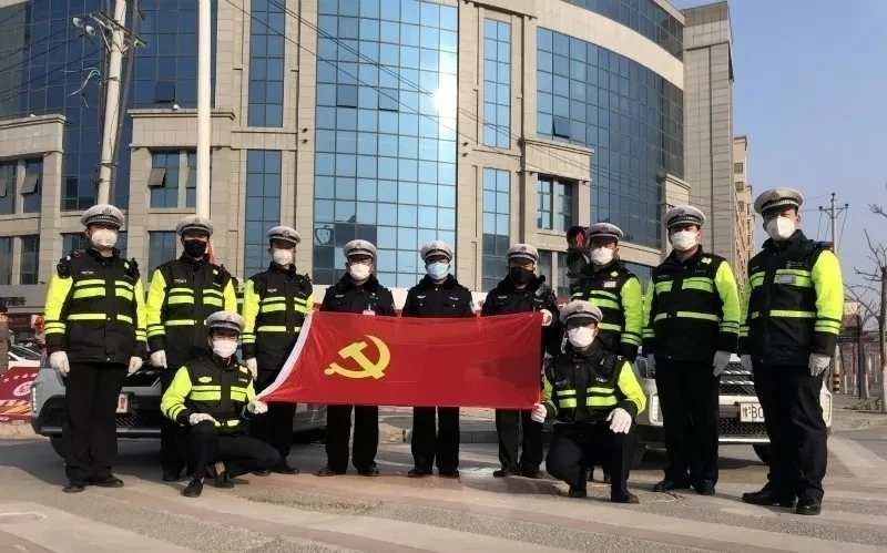 兰考交警执勤视频,兰考交警大队清明值班吗