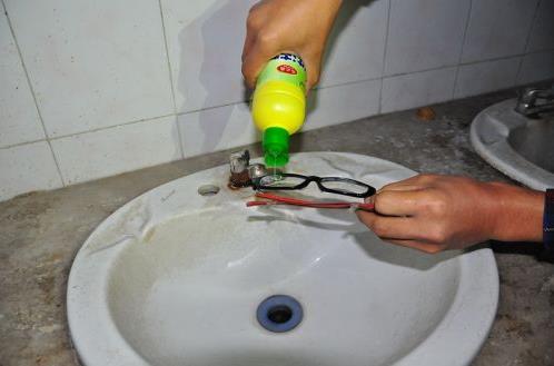 正确清洗眼镜的方法,怎样正确清洗眼镜