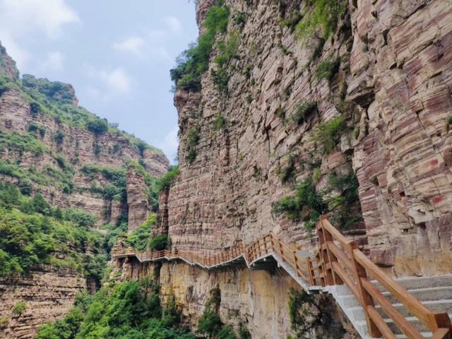 古诗词最好一句让人意难平的名句,诗词中难以启齿的19个字