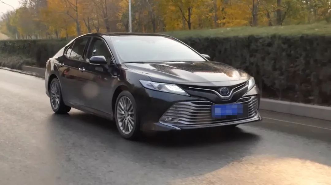 凯美瑞2.5混动省钱吗,凯美瑞混动百公里0-100实测