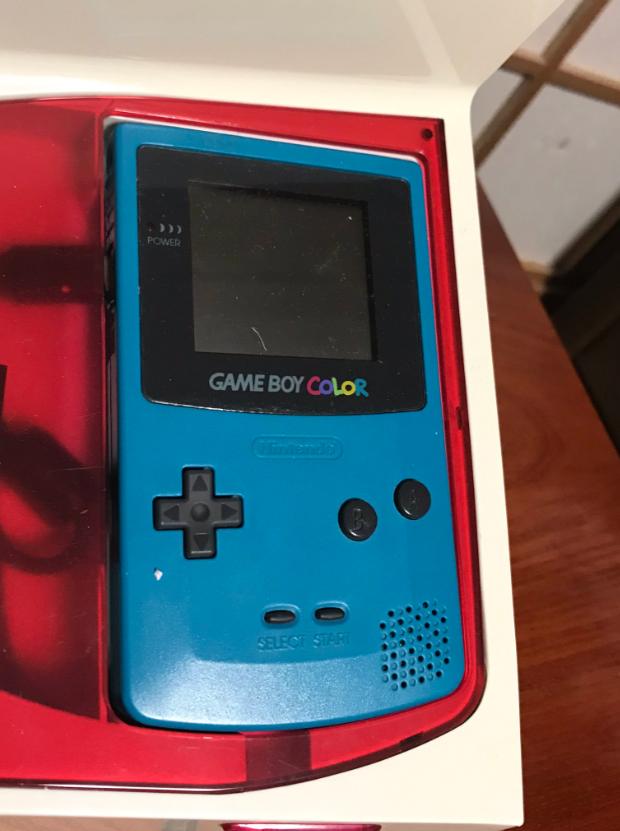 新玩具Get,当游戏机和及裁缝机结合在一起,游戏、裁缝两不误