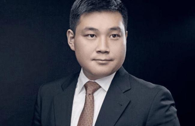 *疆新**诞生新首富：仅35岁身价达1500亿，公司入围世界500强