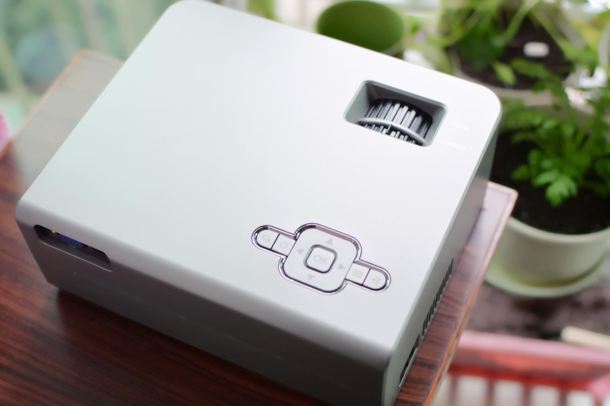 瑞格尔rd-830投影仪说明书,瑞格尔rd819投影仪测评