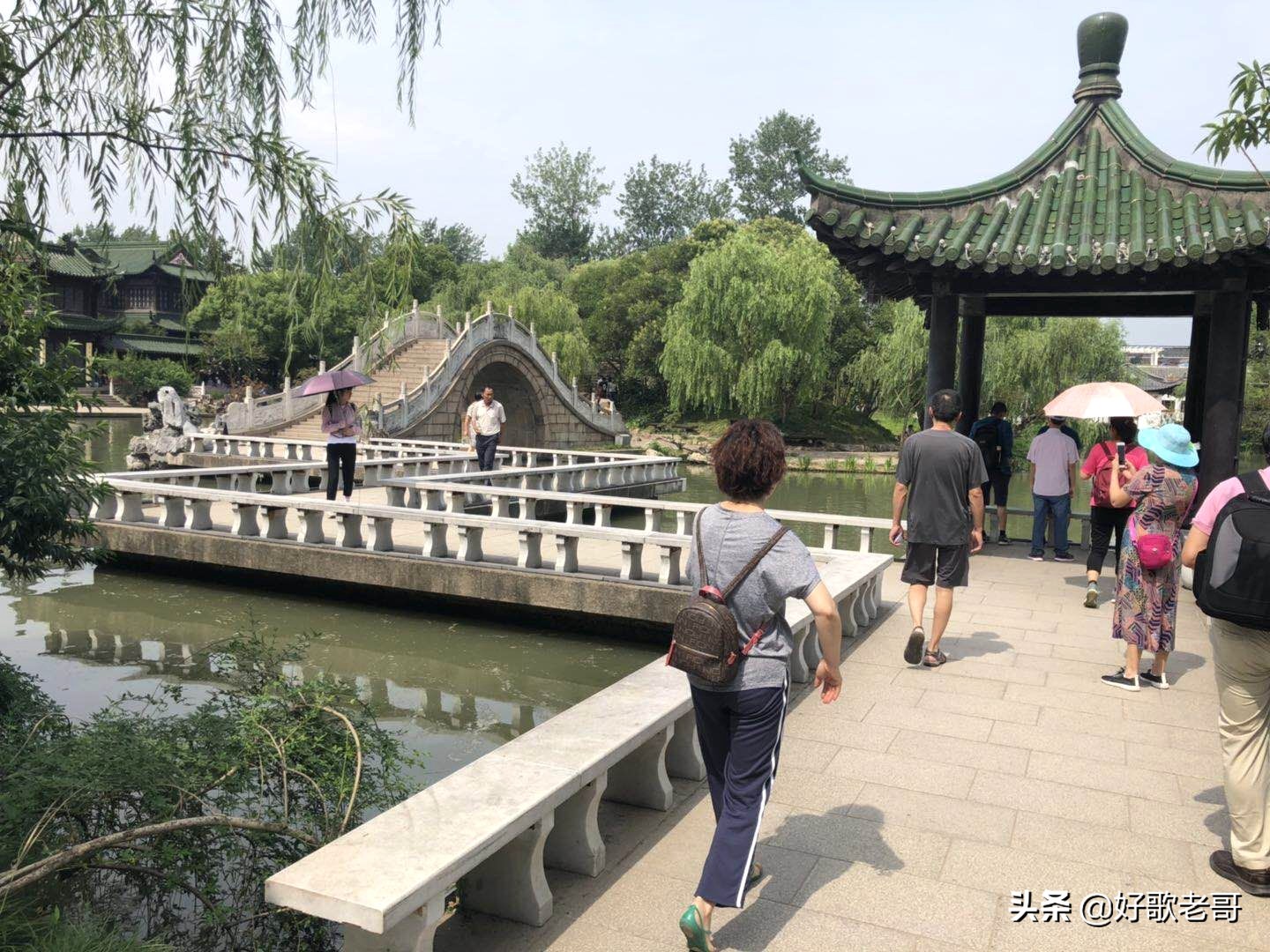 十里湖光,清澄缥碧,花木扶疏,连绵滴翠…瘦西湖游记