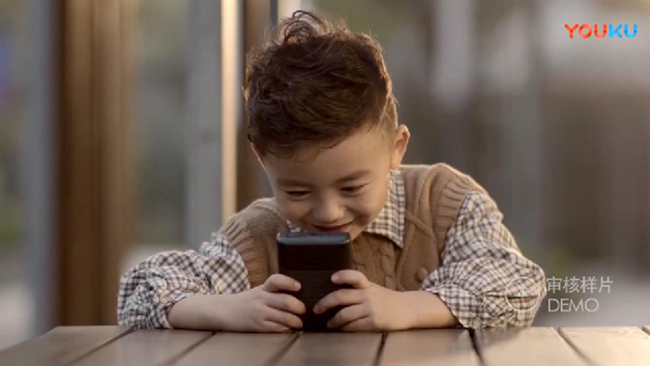 冬日里的暖阳武汉儿童模特比拉力出镜企业宣传片