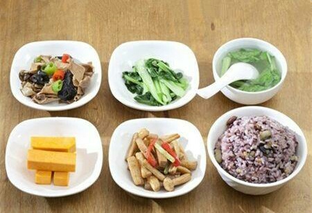 孕晚期吃什么对胎宝宝好,怀孕晚期饮食怎么搭配好