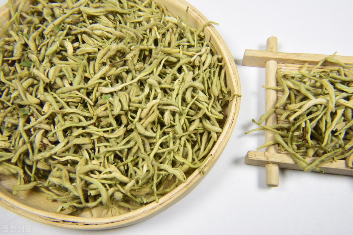 牙龈肿痛嘴角生疮吃什么中成药,牙龈肿痛口舌生疮哪里有火