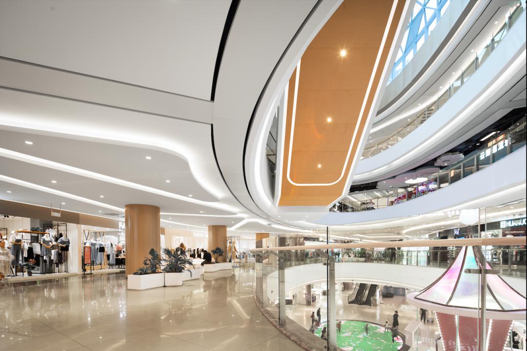 50000平米的购物中心,揭阳天虹购物中心五月天