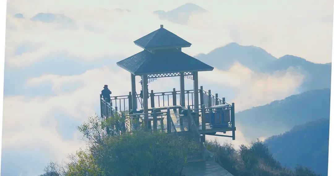 宿在驼梁，感受一种无忧的生活/郝贵云