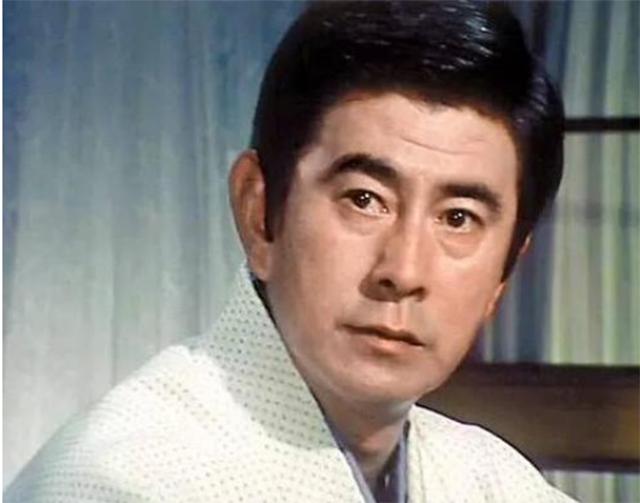 宇津井健和山口百惠视频,宇津井健血疑