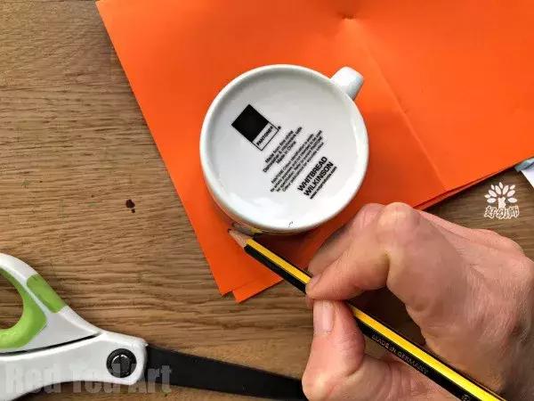 幼师剪纸手工技能大赛作品,幼师贴门上长条创意剪纸