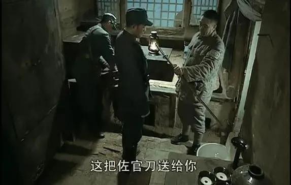 亮剑楚云飞送给老李手枪,新亮剑楚云飞送给李云龙的勃朗宁